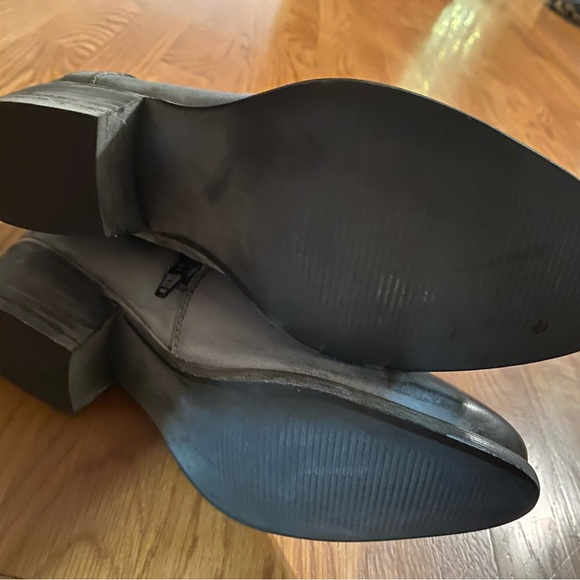 Roan | Ellia Boots - Picture 4 of 4